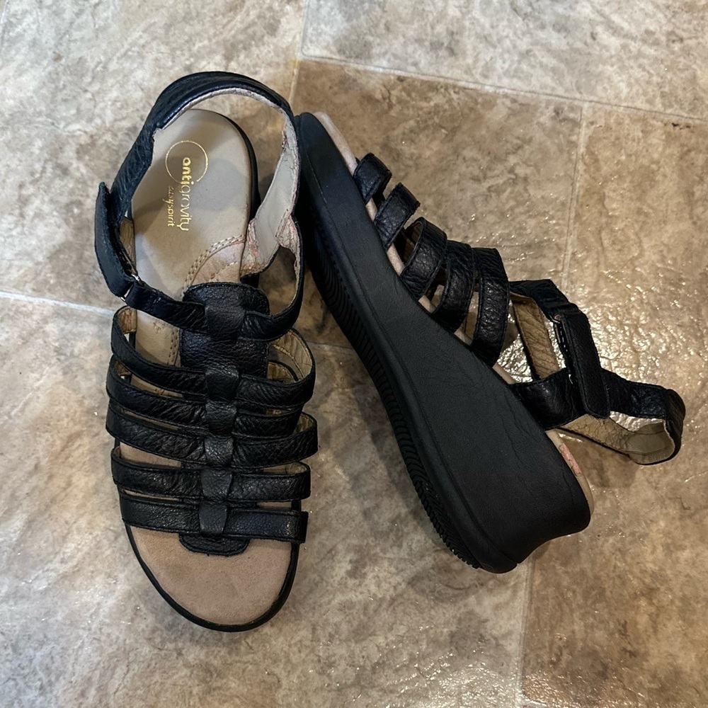 Easy Spirit Anti Gravity Leather ‘Garner’ Wedge Sandals Women’s Sz 7.5 W